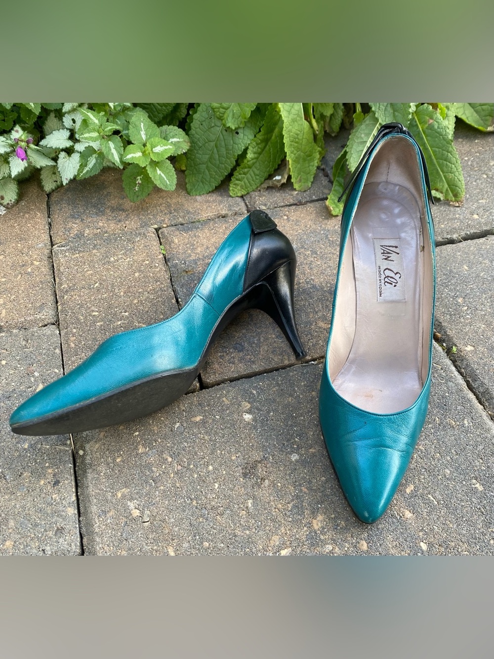 Vaneli Van Eli Teal Leather Pointed Toe Pumps Sz 8 N Spain Fall Sale